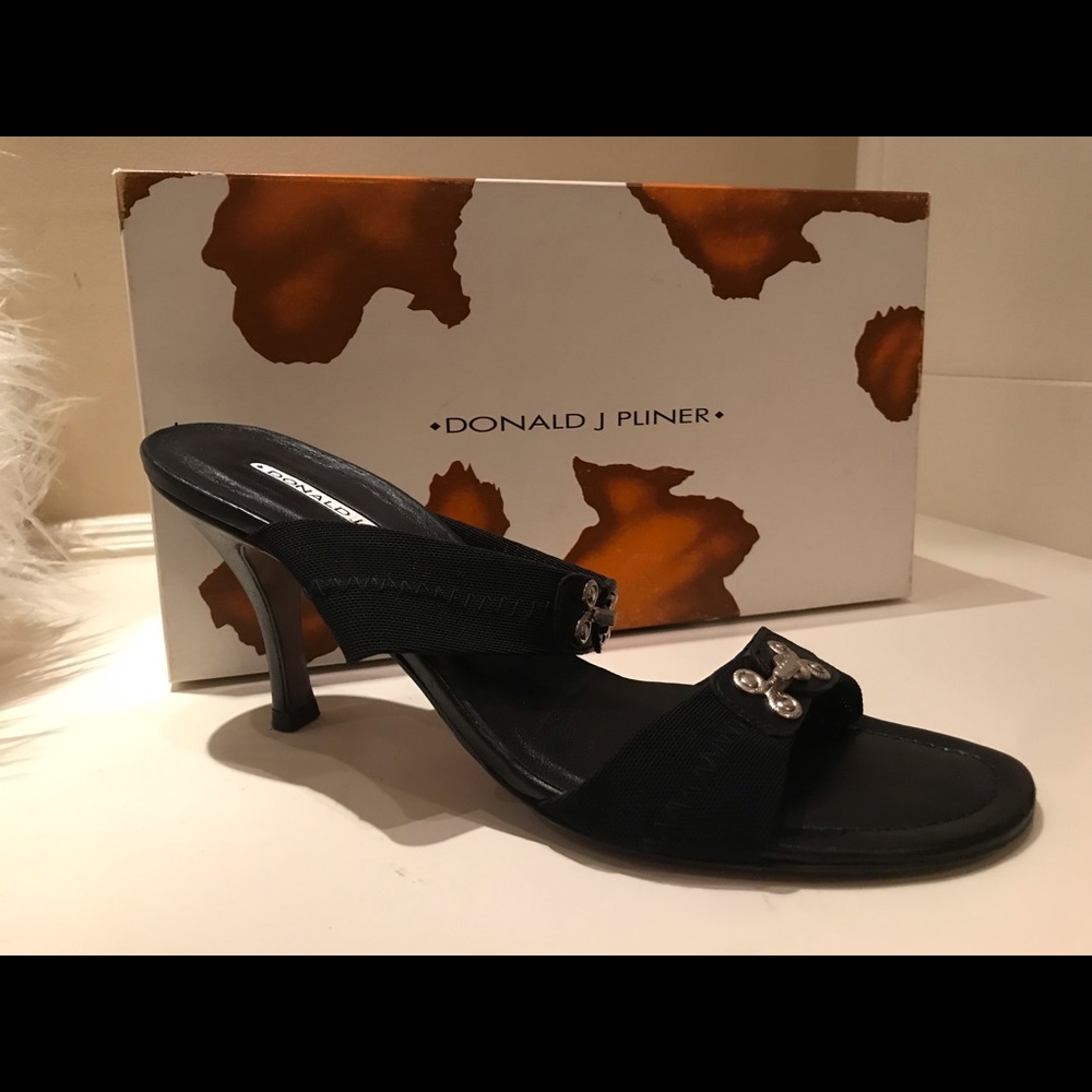 Donald Pliner Jalba Black Mesh Elastic Sandal 8.5